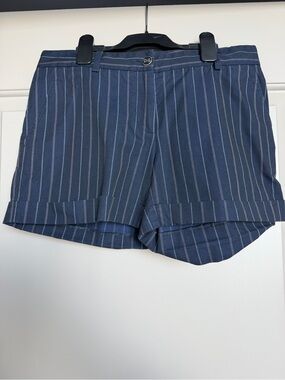 D&G Navy Blue Pinstripe Cuffed Women’s Shorts